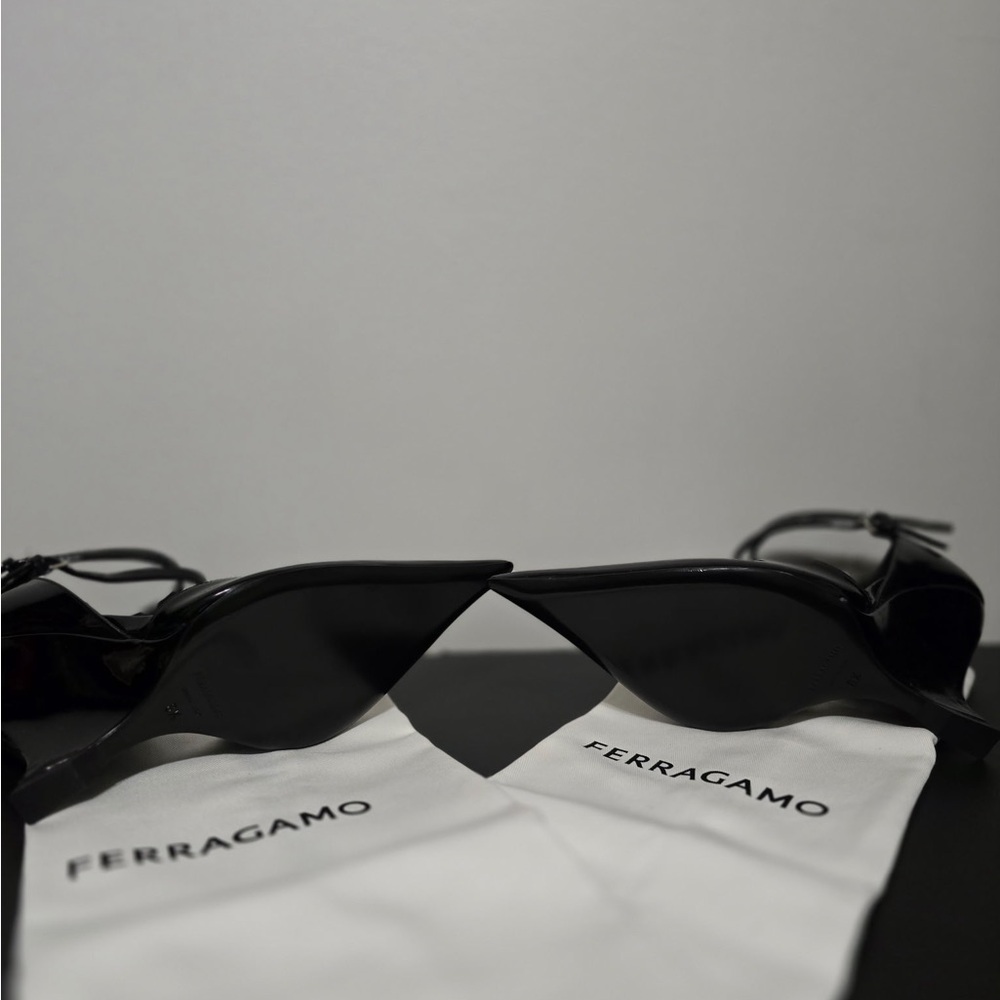 Salvatore Ferragamo White Dust Bags Set black patent leather, the shoes included - Picture 6 of 11